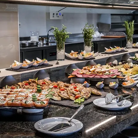 Premier Sands - Full Board Θέρετρο